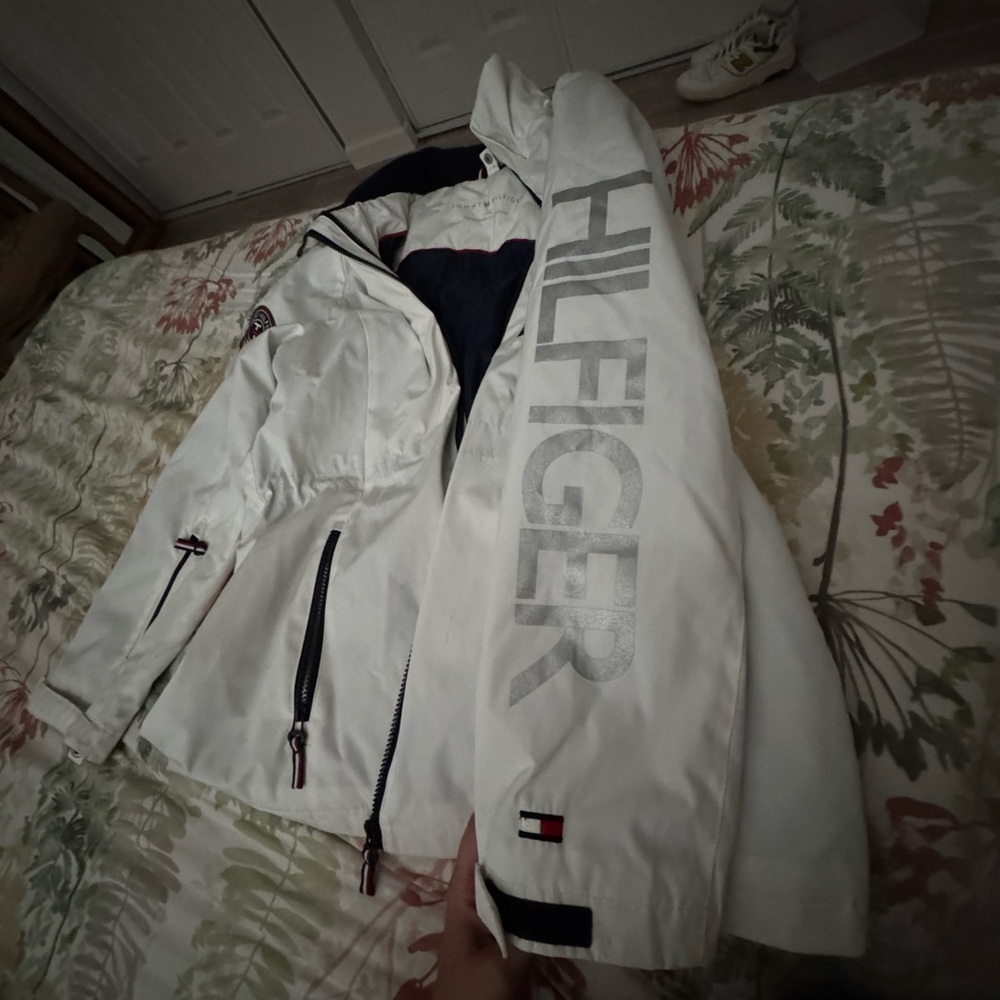 Tommy Hilfiger Women's White Ski Jacket
